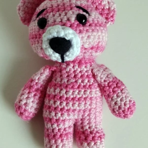Háčkovaný medvídek - melír růžový