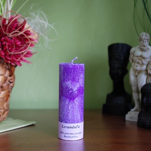 Levanduľová sviečka