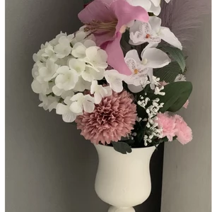 Kvetinové dekoračné vázy 