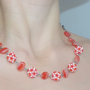 Korálkový šitý náhrdelník varianty