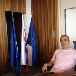 Obchodne jednania a konzultacie