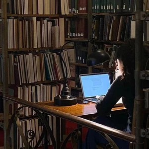 Ráda přeložím ČJ-AJ texty  akademické i profesní