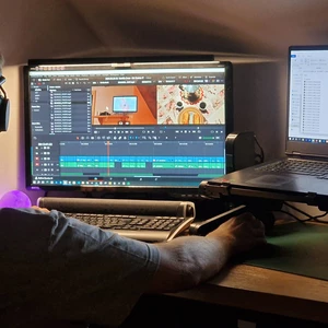 Potřebujete sestříhat video - Jsem tu