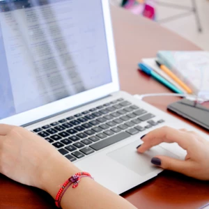 Administratívna virtuálna asistentka pre eshopy