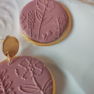 Polymérové náušnice hnedé kruhy