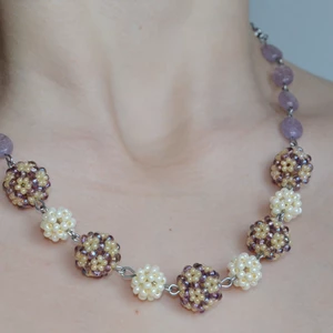 Korálkový šitý náhrdelník varianty