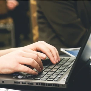 já udělám přepis textu nebo mluveného slova v českém jazyce