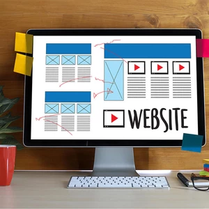 Ja spravím kreatívny web pomocou HTML CSS a JavaScriptu