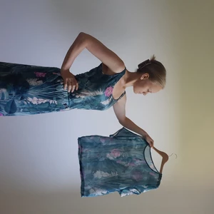 Trojdílný komplet velikosti 38