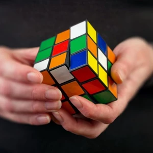 Staň sa Majstrom Rubikovej kocky z 0 na 100 za 3 dni