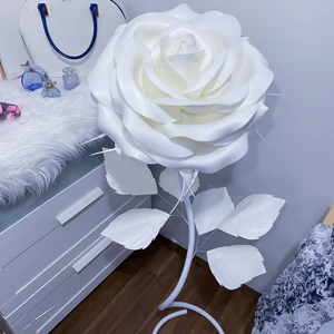 Svítící růže - Bílé provedení